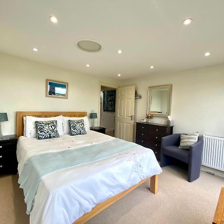 A Secluded Self Contained Country Suite With A View - Parking, Easy Access To Bath Corsham Extérieur photo